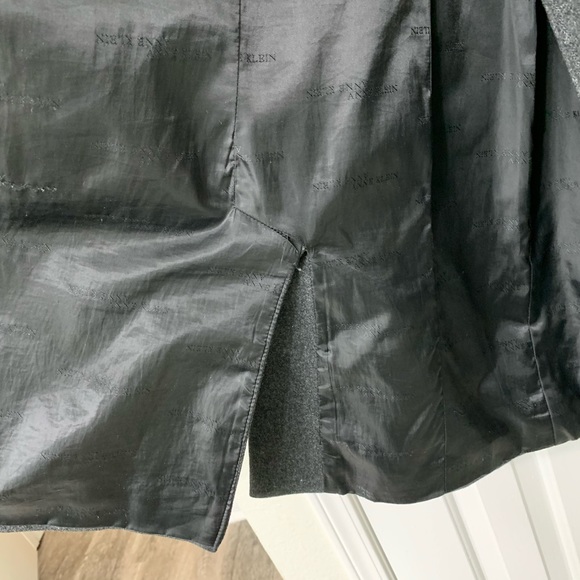 Ladies gray wool coat - Picture 5 of 5